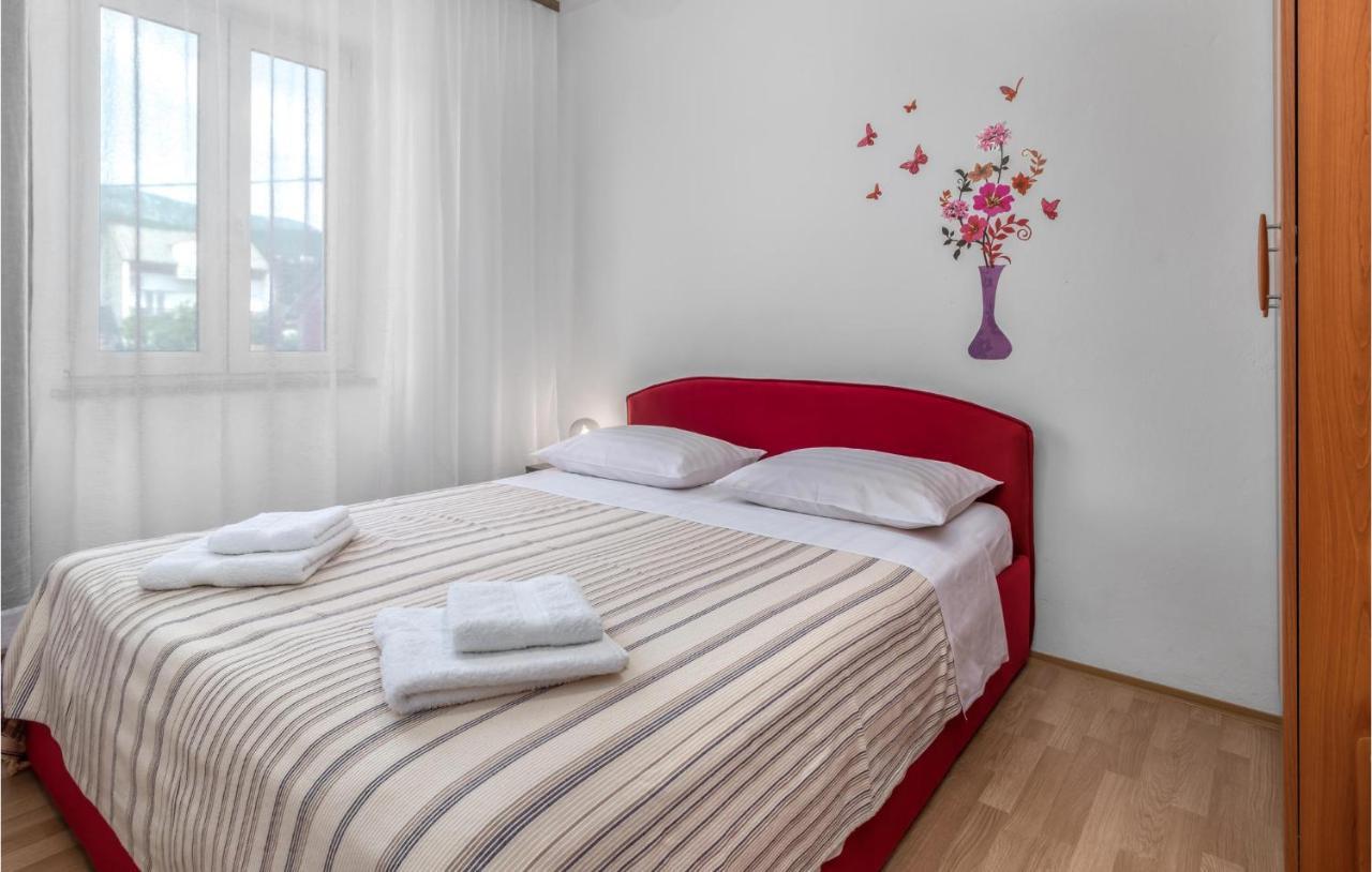 Amazing apartment in Jadranovo with 3 Bedrooms&WiFi Buitenkant foto
