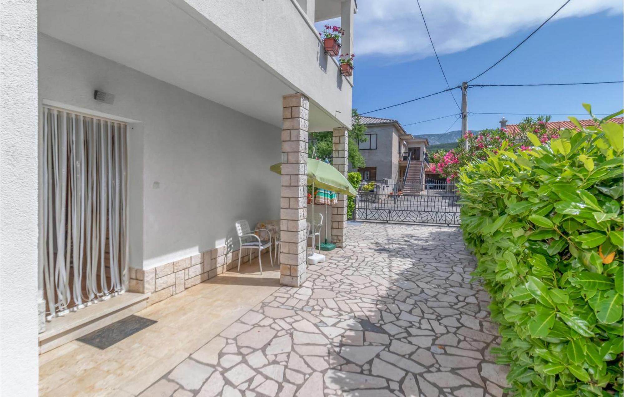 Amazing apartment in Jadranovo with 3 Bedrooms&WiFi Buitenkant foto